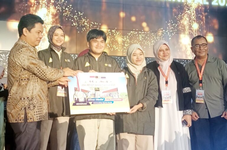 Tampil Bersama 33 Mahasiswa dari Tiga Negara, Tim Seminar USK Borong Lima Medali IMT-GT 2026
