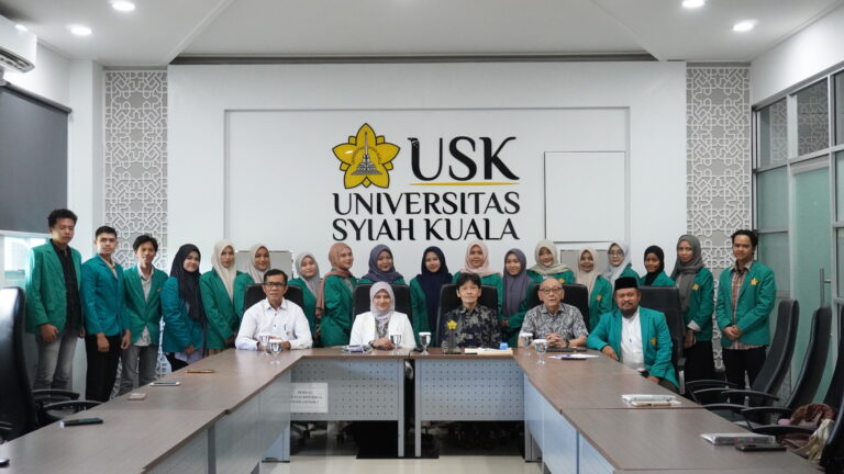 USK Gelar Pertemuan Bersama Ketua Yayasan OGFICE dan 30 Mahasiswa Penerima Beasiswa Tahun Akademik 2026/2027